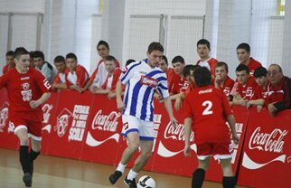 Gazeta şi elevii lui Grigoraş au făcut spectacol la liceu » Cei mai iubiţi dintre moldoveni