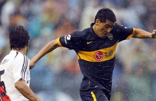 Vezi ultimele noutăţi din fotbalul internaţional!