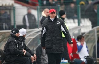 Hizo a pierdut vestiarul!