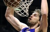 Starul NBA Pau Gasol i-a cucerit pe chirurgii americani graţie cunoştinţelor sale de medicină!
