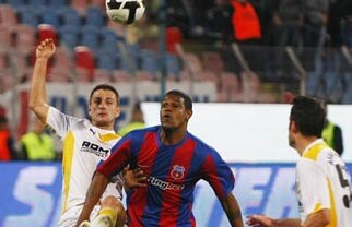 Bogdaproste! Steaua a cîştigat cu Braşov după o gafă imensă a lui Dani Coman