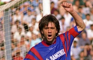 Interviu stelisti.ro / Lăcătuş: "DVD-ul scos de Gazetă este cel mai frumos cadou de ziua mea!"