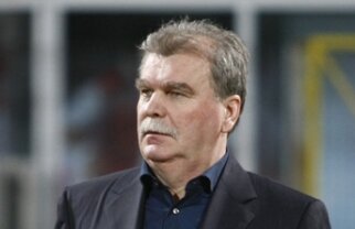 Dinu Gheorghe: "Dacă rămîn la Braşov, nu sînt dispus să renunţ la Roman, Sburlea şi Duarte"