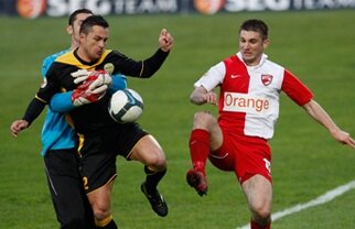 Încă un pas greşit pentru Dinamo » Mai are şanse la titlu?
