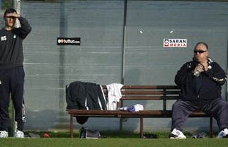 Sabău ar trebui să primească 200.000€ dacă este demis! Salvat de clauză!