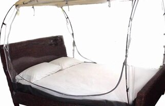 Englezii se mută la cort înainte de startul Mondialului