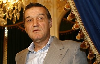 NU E NICI UN BANC! Gigi a cedat acţiunile pe hîrtie, noul patron al Stelei este îngrijitorul terenului! :D