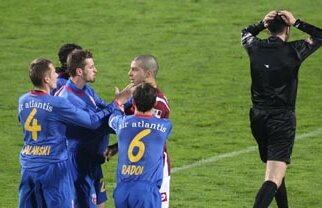 George Copos: "Îmi e frică de chibrituri şi seminţe"