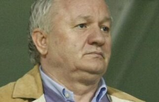 Porumboiu: "Dacă ai echipă, joci şi împotriva arbitrilor"