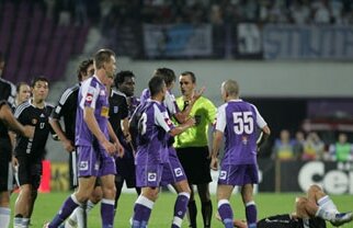Timişorenii au fost "arşi" cu granzii de arbitri