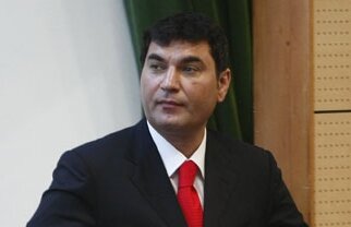 Cristi Borcea: "«The dezerters» shall apologise on knees in front of the gallery!" :X