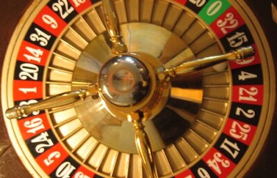 La 888 Casino primeşti bonus în fiecare lună a anului!