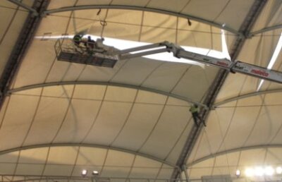 Distrus de vînt şi zăpadă, nemţii au reparat la timp acoperişul stadionului Mercedes-Benz Arena. Stuttgart - Benfica se joacă!