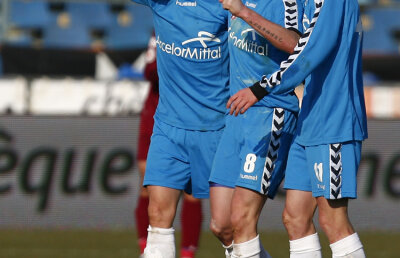 Forţa Oţelului stă în vestiar! » Liga 1 se cîştigă după pauză