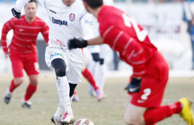 VIDEO » CFR Cluj a făcut numai egal la Buzău, cu Victoria Brăneşti: scor 1-1