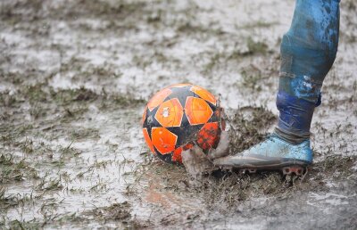 Cluburile din liga a doua cer amînarea! FRF: "Nu am primit hîrtiile voastre"