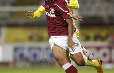 Fundaşul central al Rapidului e un model pentru colegii săi: "Ave Marcos!"