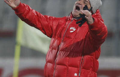 Andone e debusolat de jocul echipei: "Facem greşeli impardonabile!"