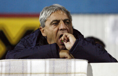 Gigi Becali a decis să apeleze la un prieten pentru a-l înlocui pe Lăcătuş » Acum Cîrţu! La vară Piţi?