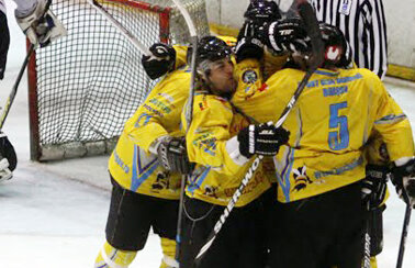 Steliştii, umiliţi de braşoveni pentru a treia oară într-o săptămînă