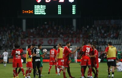 Andone are opt jucători noi faţă de echipa din tur