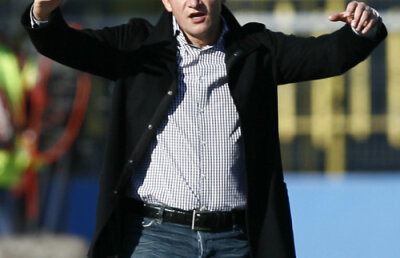 Dorinel şi-a băgat elevii în şedinţă: "Vreţi să pierdem tot într-o lună?!"