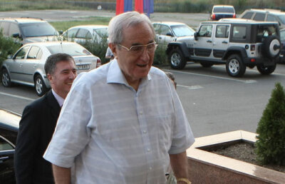 VIDEO / Viorel Păunescu: "Mititelu e un om bolnav, un om care la disperare nu are ce să mai spună"