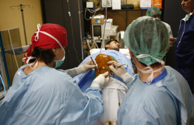 Florin Costea îşi revine cu greu după accidentarea din martie 2010 » Îi "plînge" genunchiul