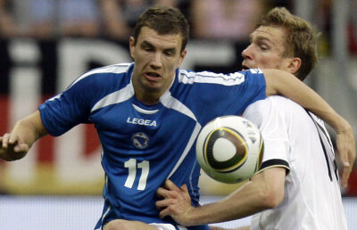 Susici: "Avem jucători mai buni decît România, chiar dacă va reveni Mutu"