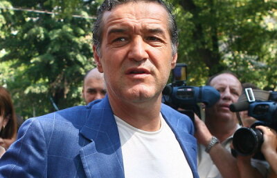 VIDEO / Gigi Becali: "Cu Sorin vorbesc în fiecare zi, e o relaţie mai prietenească decît cu Lăcătuş"