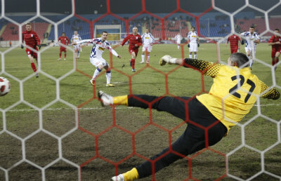 Timişoara e noul lider după victoria cu Victoria Brăneşti