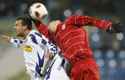 Poli Timişoara a urcat pe primul loc după victoria cu Brăneşti: O jumătate de zîmbet