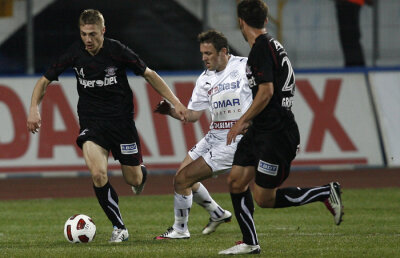 Gloria - Rapid 3-2 după un meci plin de evenimente! "Vamă" îl susţine pe Şumudică şi îi critică pe jucători