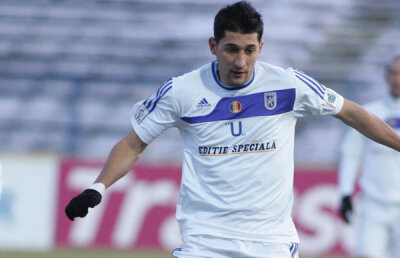 liveVIDEO » Urmăreşte AICI amicalul Universitatea Craiova - ALRO Slatina