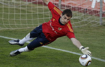 Portarii, îngerii păzitori ai lui Real Madrid » 25 de meciuri fără gol primit