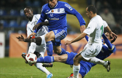 Oltenii îşi fac curaj: "Dacă şi România a bătut, noi ce-avem?!" :)