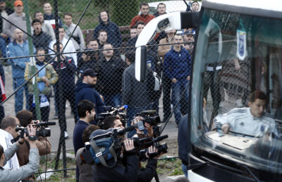 Suporterii Ştiinţei sînt la capătul răbdărilor: "Jucători de Serie B vă rupem picioarele!"