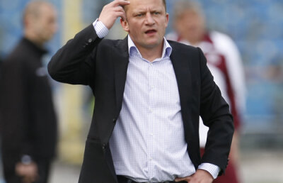 Marius Stan îl critică pe Dorinel » Furtună pe Dunăre