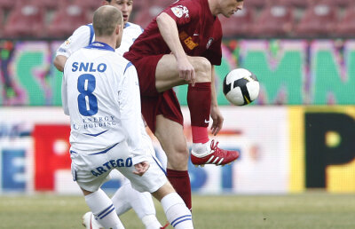 Gorjenii bat pe CFR şi trimit Craiova la retrogradare