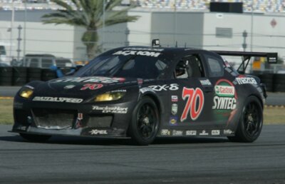 Maşinile de curse Mazda aleargă pentru Japonia