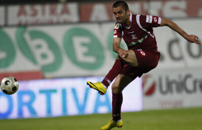 Şumudică l-a felicitat pe Spadacio după golul de la Cluj: "Vezi, dacă tragi la poartă?"