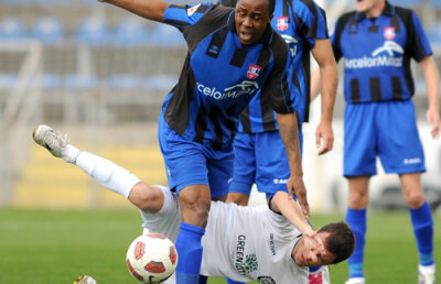 VIDEO: Oţelul a bătut Unirea la scor de forfait şi rămîne pe locul 1 » Liderul trăieşte