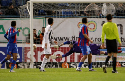 Steaua băgată în şedinţă de Mihalache » Năuciţi de un gol primit în prelungiri