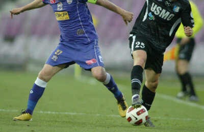 Pandurii a condus-o pe Poli pînă în minutul 90, care a fost salvată din nou de golgeterul ei » Morţi fără Zicu