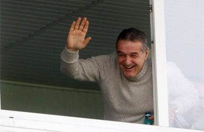 VIDEO / Gigi Becali: "Ce blat, mă? Se poate blat în minutul 90?"