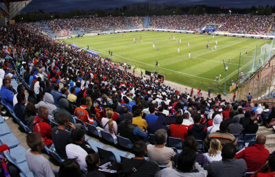 Derby de România e şi meciul bloggerilor » "În viitor, echipa favorită va fi trecută în datele personale" :D