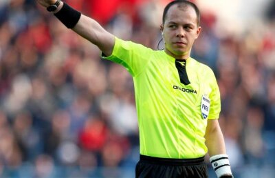 7 cartonaşe roşii în meciurile jucate de Dinamo în deplasare. Cota 2.40 pentru o eliminare în Derby