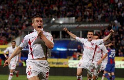 Cronica derbyului: Frumoasa fără noroc şi bestia de 1,67