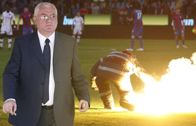 INCREDIBIL » Conducerea fotbalului românesc nu ştie ce e de făcut în scandalul "torţelor de la derby". Steaua a făcut contestaţie!