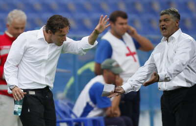 Reghecampf vs. Andone » "La Andone este vorba de lipsă de educaţie"